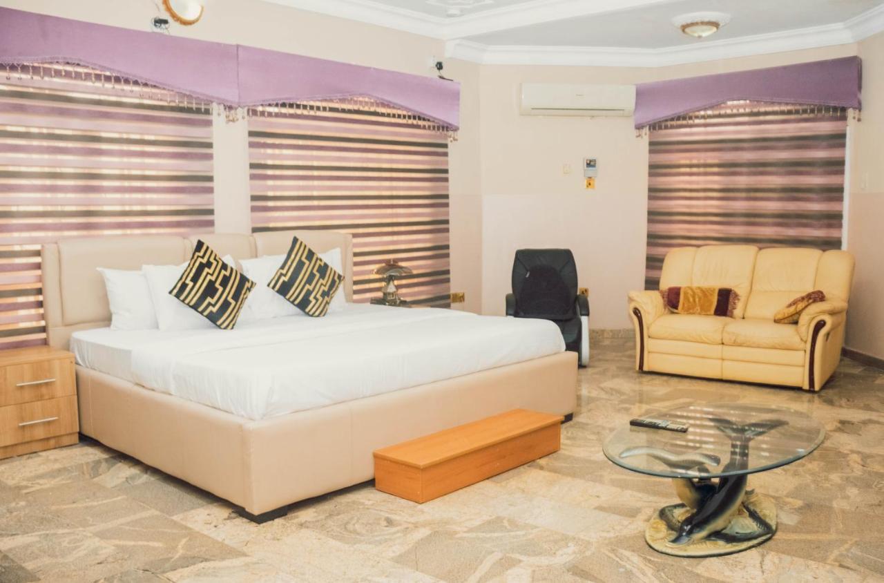 J'S Place Abuja Exterior photo