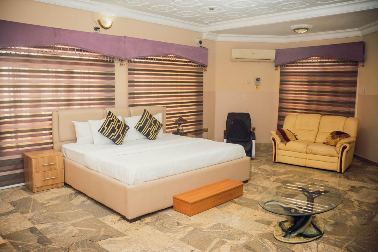 J'S Place Abuja Exterior photo