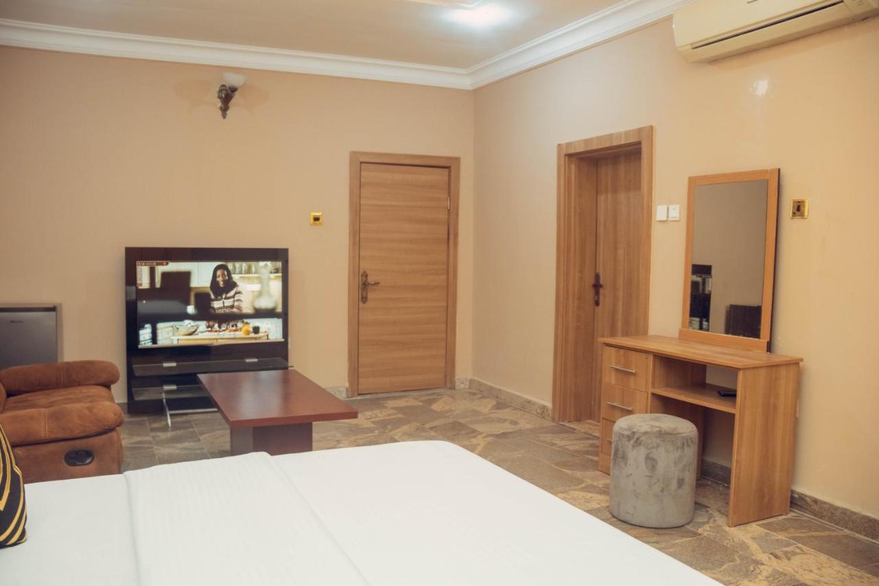 J'S Place Abuja Exterior photo