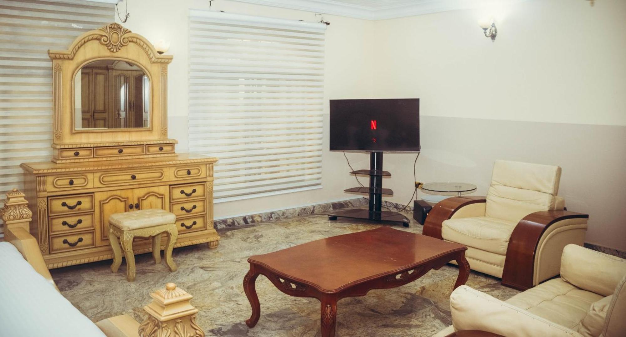 J'S Place Abuja Exterior photo